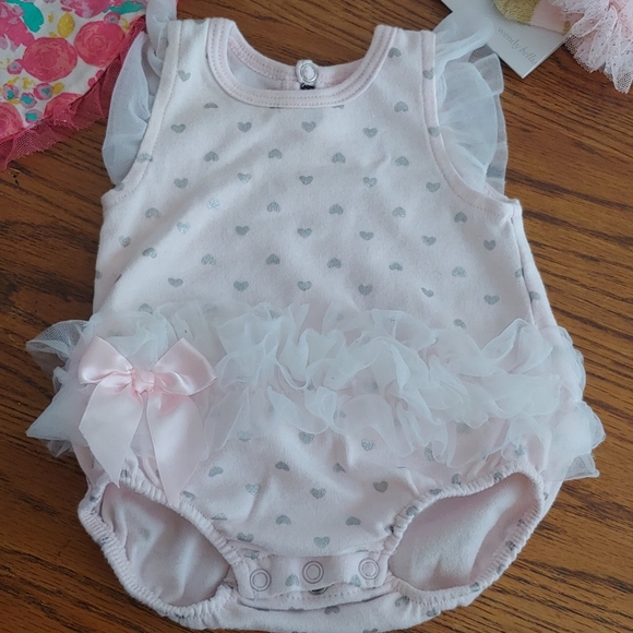 Kyle and Deena baby onesie and head band - Picture 2 of 5